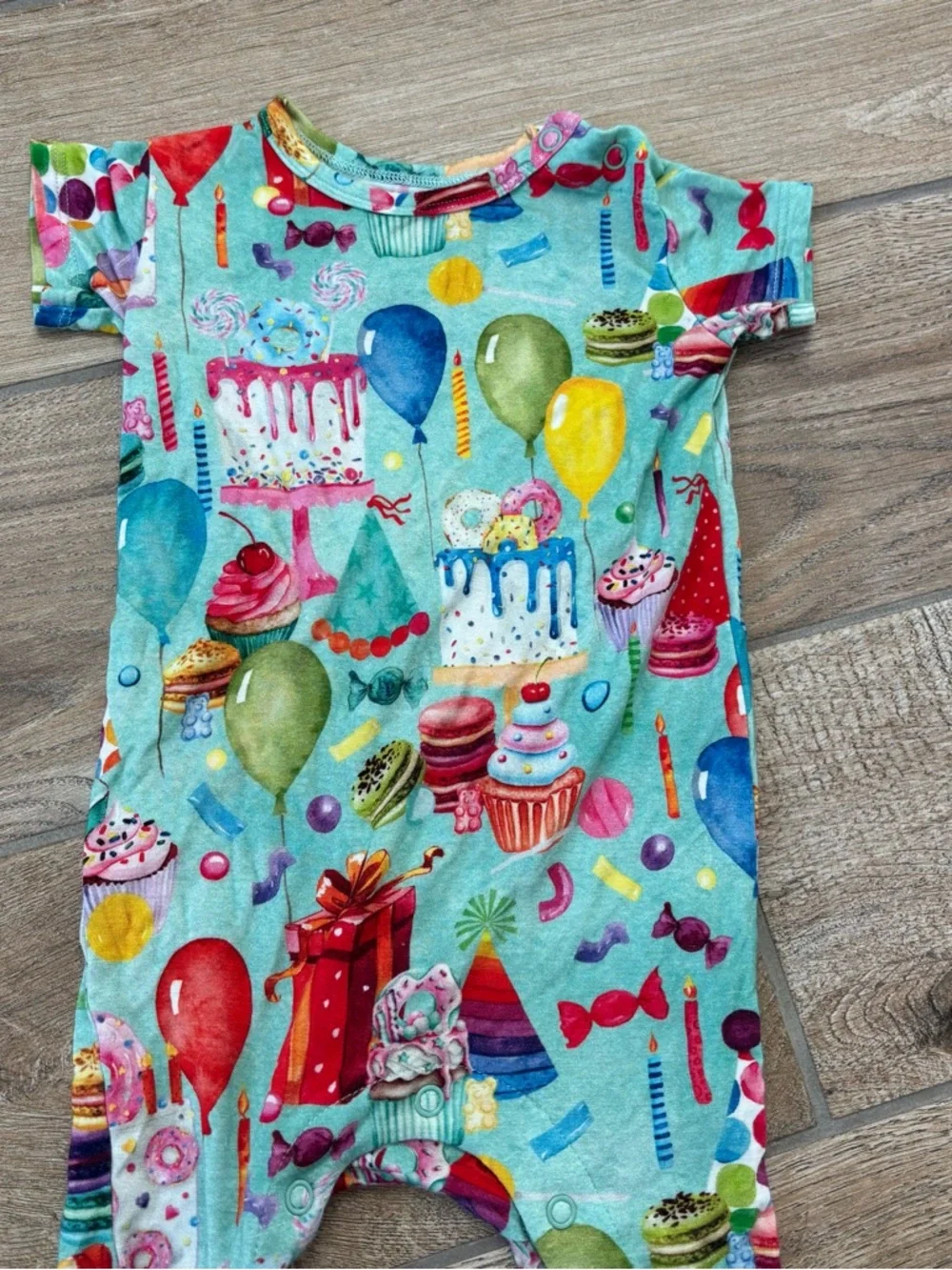Posh peanut  Bamboo Short Sleeve Basic Romper - Happy Birthday 3-6 months